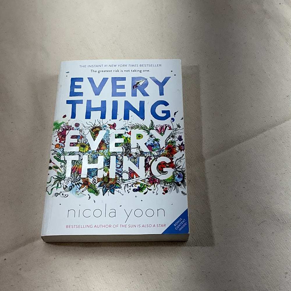 nicola yoon Everything, Everything - White Paperback Book